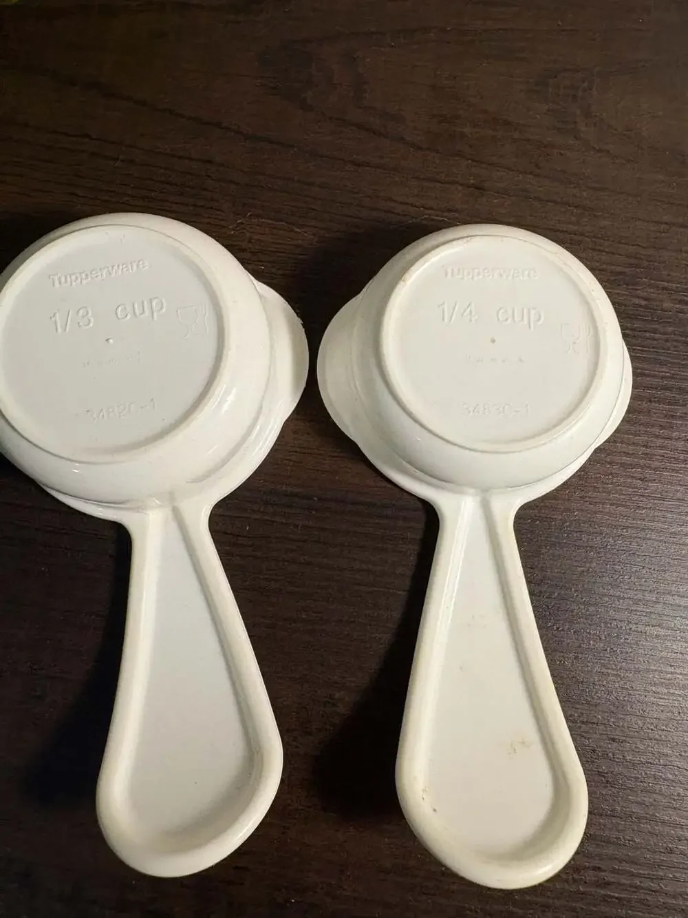 Tupperware minor white